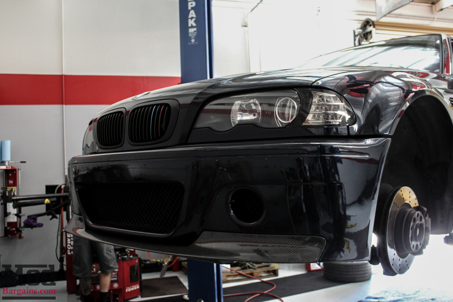 *CSL Style V1 Front Bumper w/Grille for 19992006 BMW 3Series & M3 [E46]